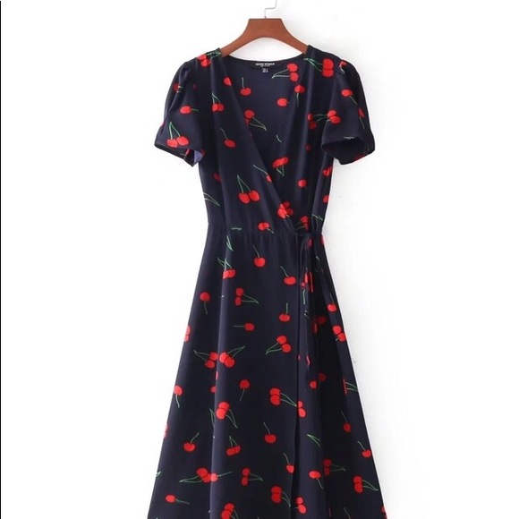 LAST ONE Floral wrap dress - Picture 6 of 8